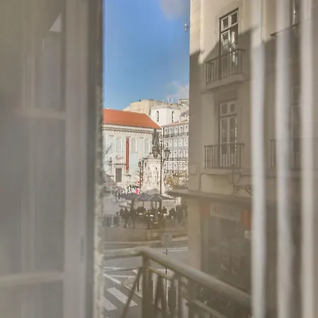 Chiado Balcony Apartment
