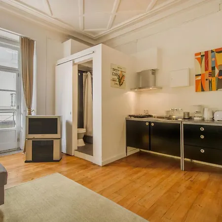 Chiado Balcony Apartment *